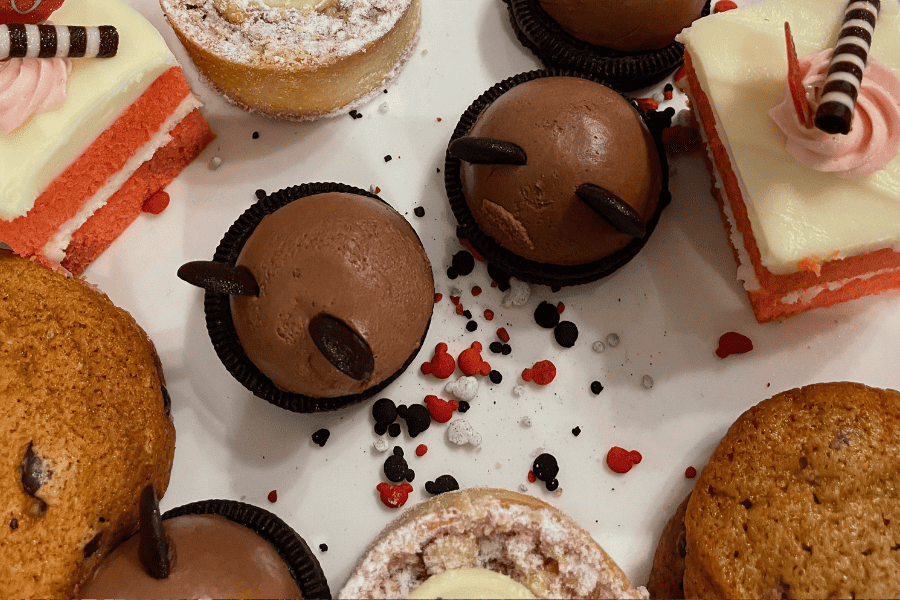 Disney Dining Plan Chef Mickeys Dessert Plate