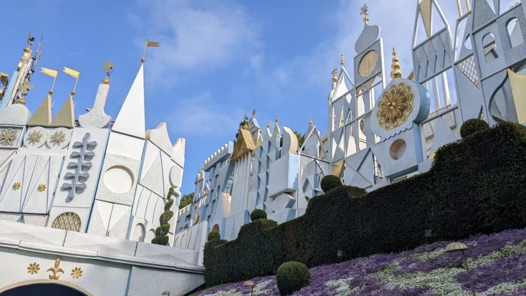 Disneyland theme park it's a Small World