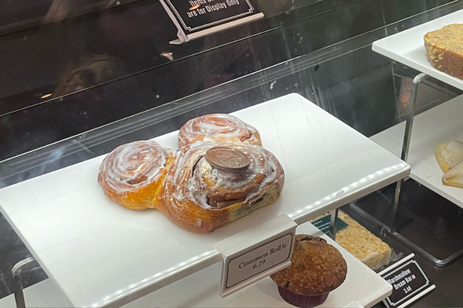 Mickey Cinnamon Roll