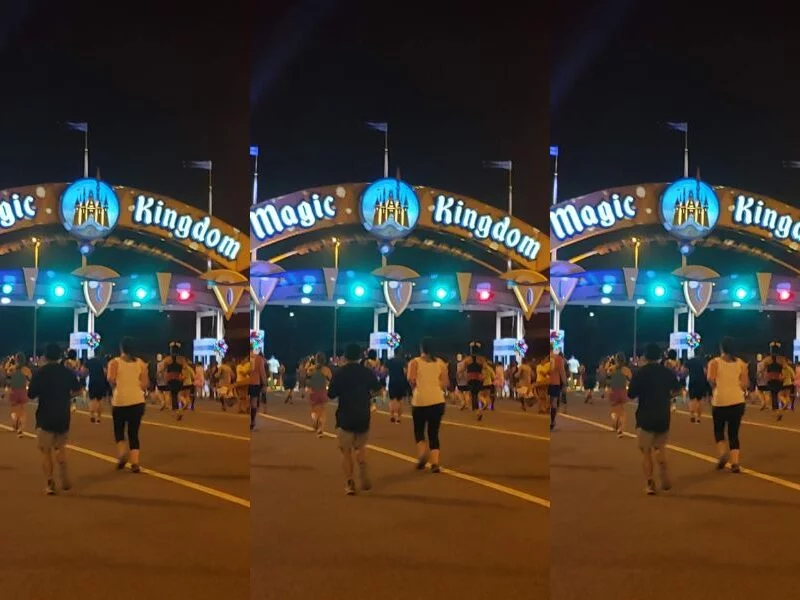 Half Marathon runDisney Magic Kingdom entrance