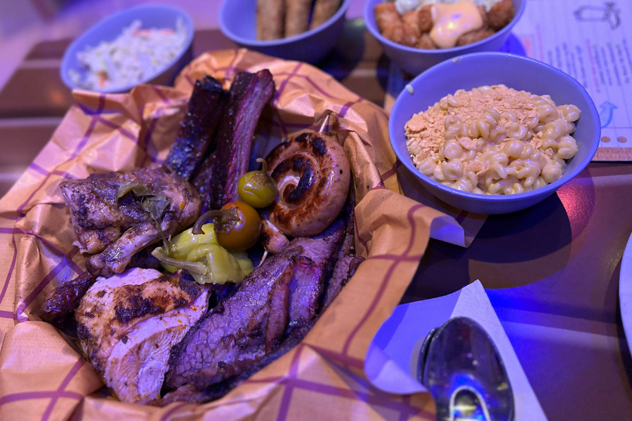 Disney Dining Plan Hacks 2024 round up rodeo