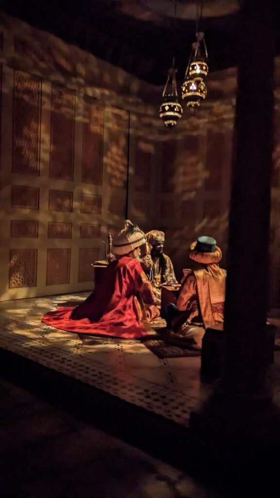 Spaceship Earth animatronics omnimover