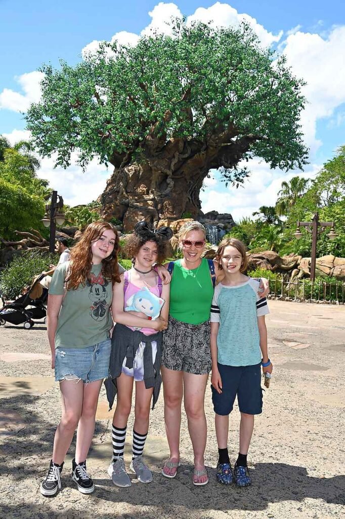 tree of life photopass animal Kingdom June 2023