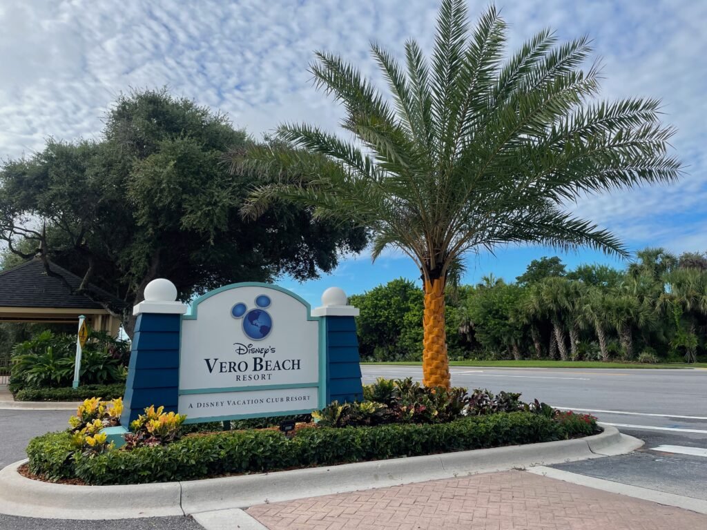 vero_beach_entrance Disney vacation club